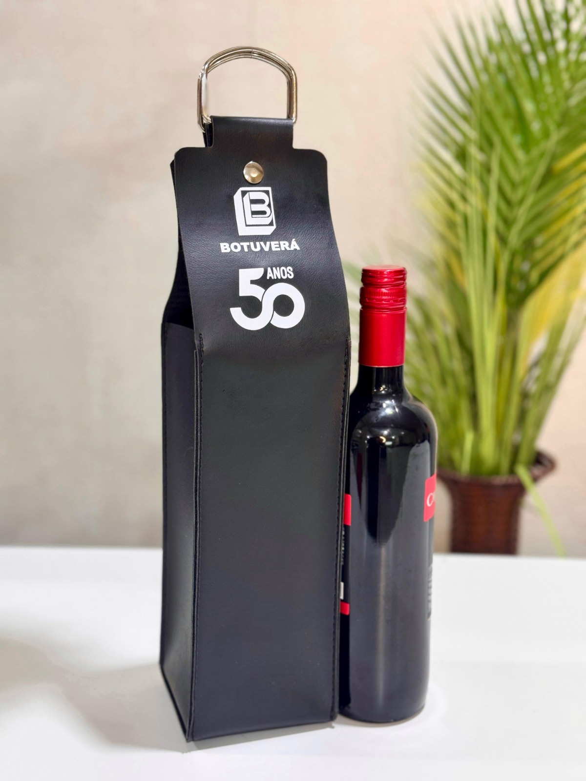 Porta-vinho de couro personalizado para brinde corporativo